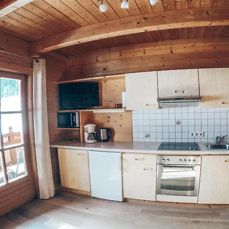 Cozy Close To The Slopes, Cleaning Included דירה